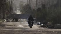 «داعش» يستهدف موقعا للجيش السوري بغاز الخردل في محيط مطار دير الزور